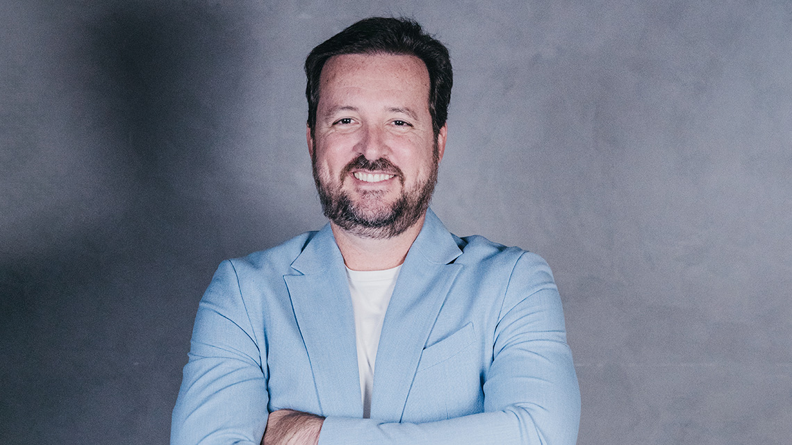 Isac Sartori Gomes- The Business Magnate
